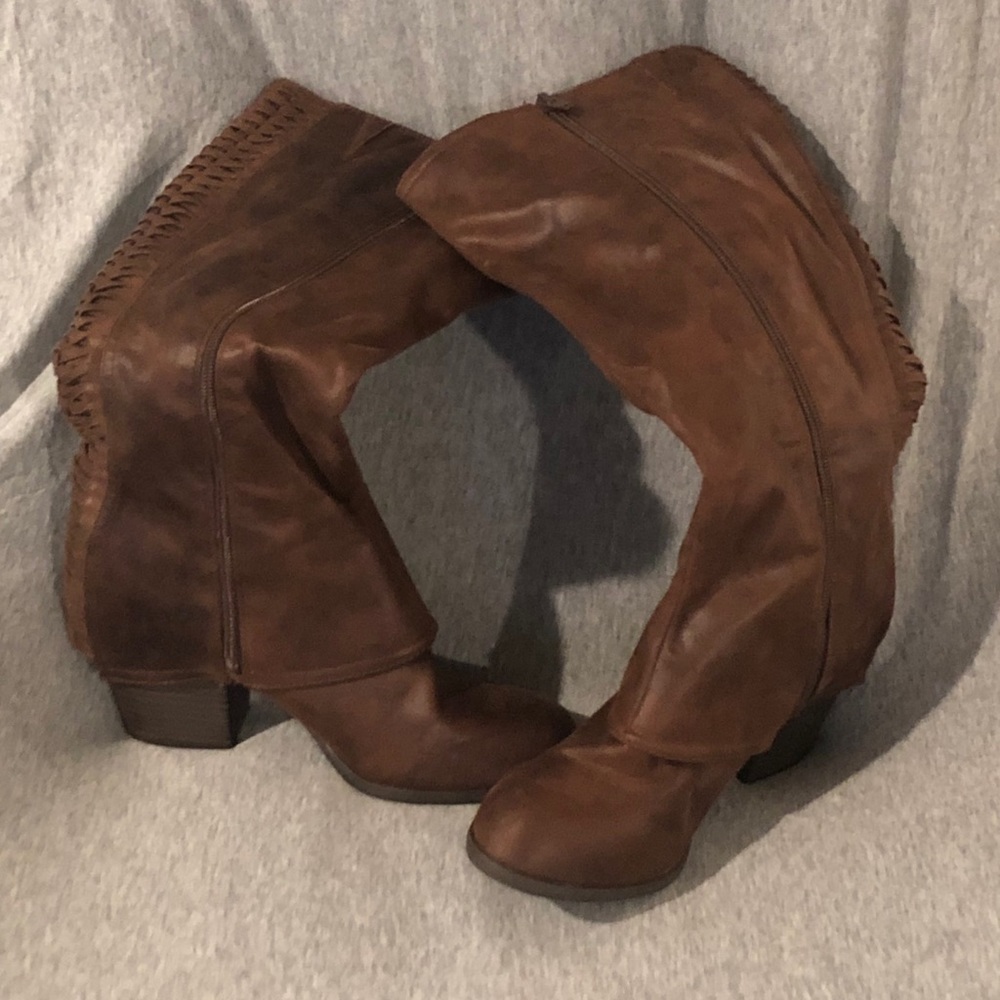 Brown boots